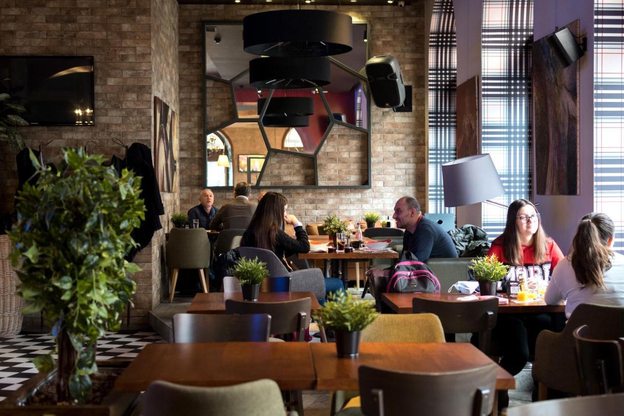 Hotel Grand Hedonist Pančevo Extérieur photo