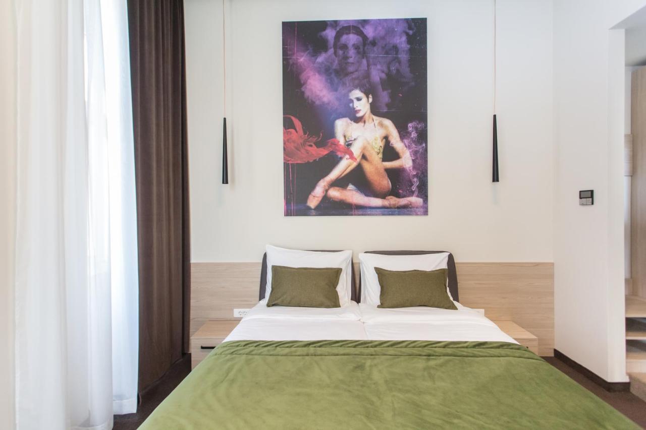 Hotel Grand Hedonist Pančevo Extérieur photo