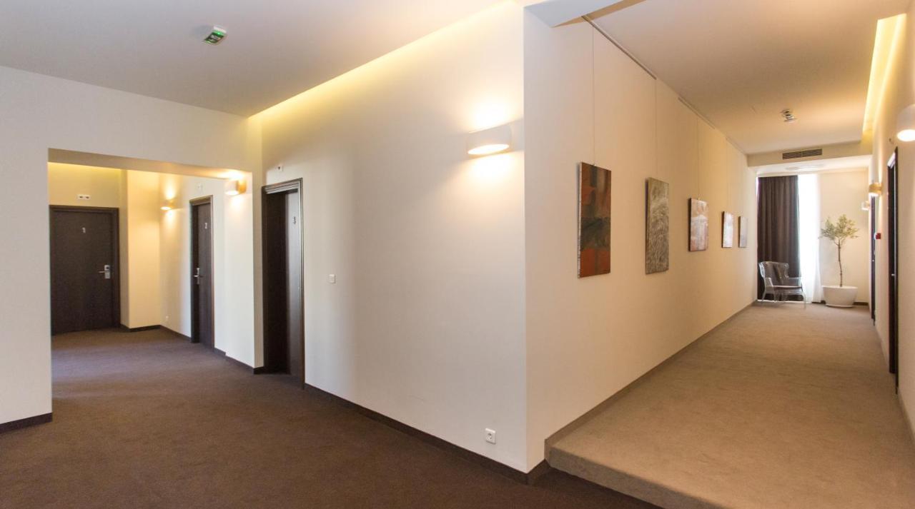 Hotel Grand Hedonist Pančevo Extérieur photo