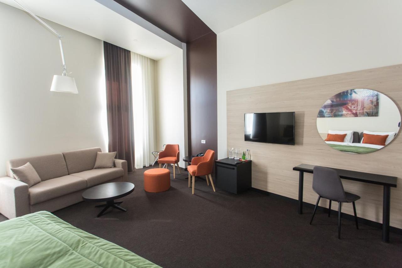 Hotel Grand Hedonist Pančevo Extérieur photo