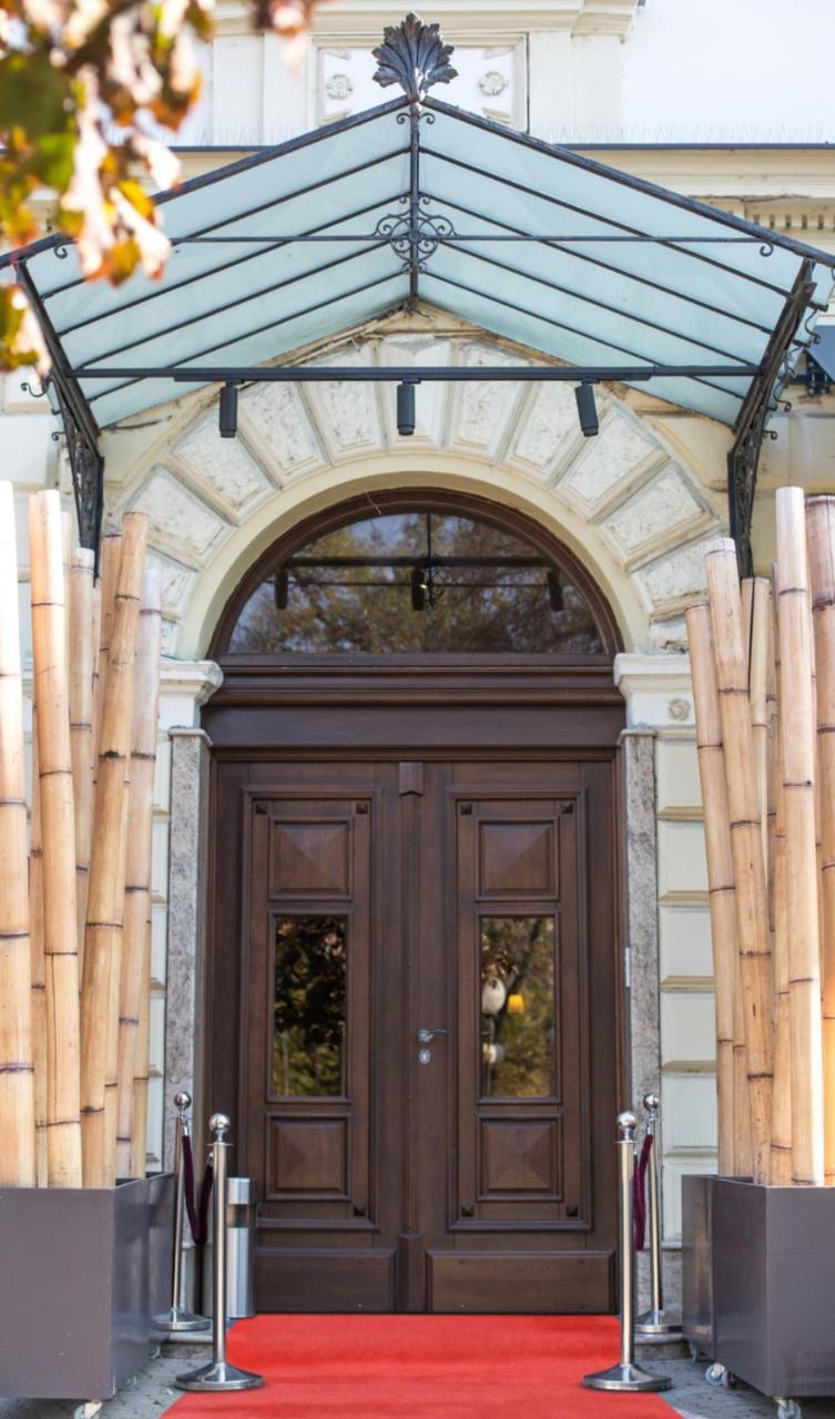 Hotel Grand Hedonist Pančevo Extérieur photo
