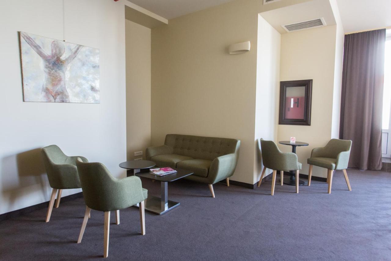 Hotel Grand Hedonist Pančevo Extérieur photo